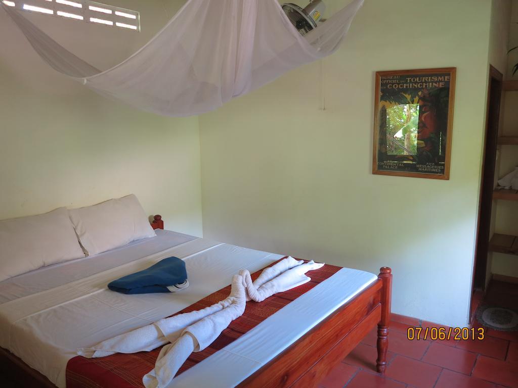 Botanica Guesthouse Kep Extérieur photo