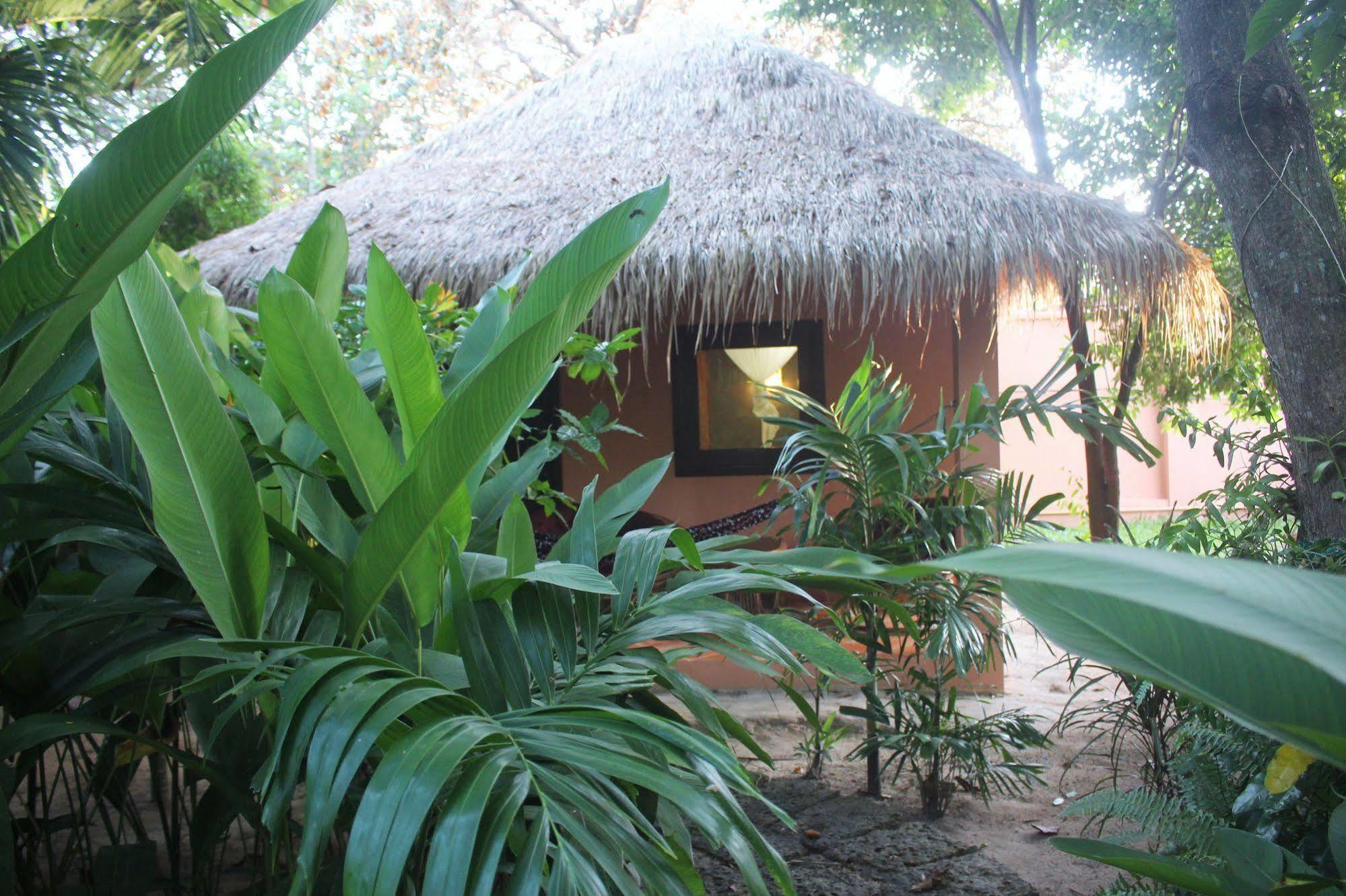Botanica Guesthouse Kep Extérieur photo
