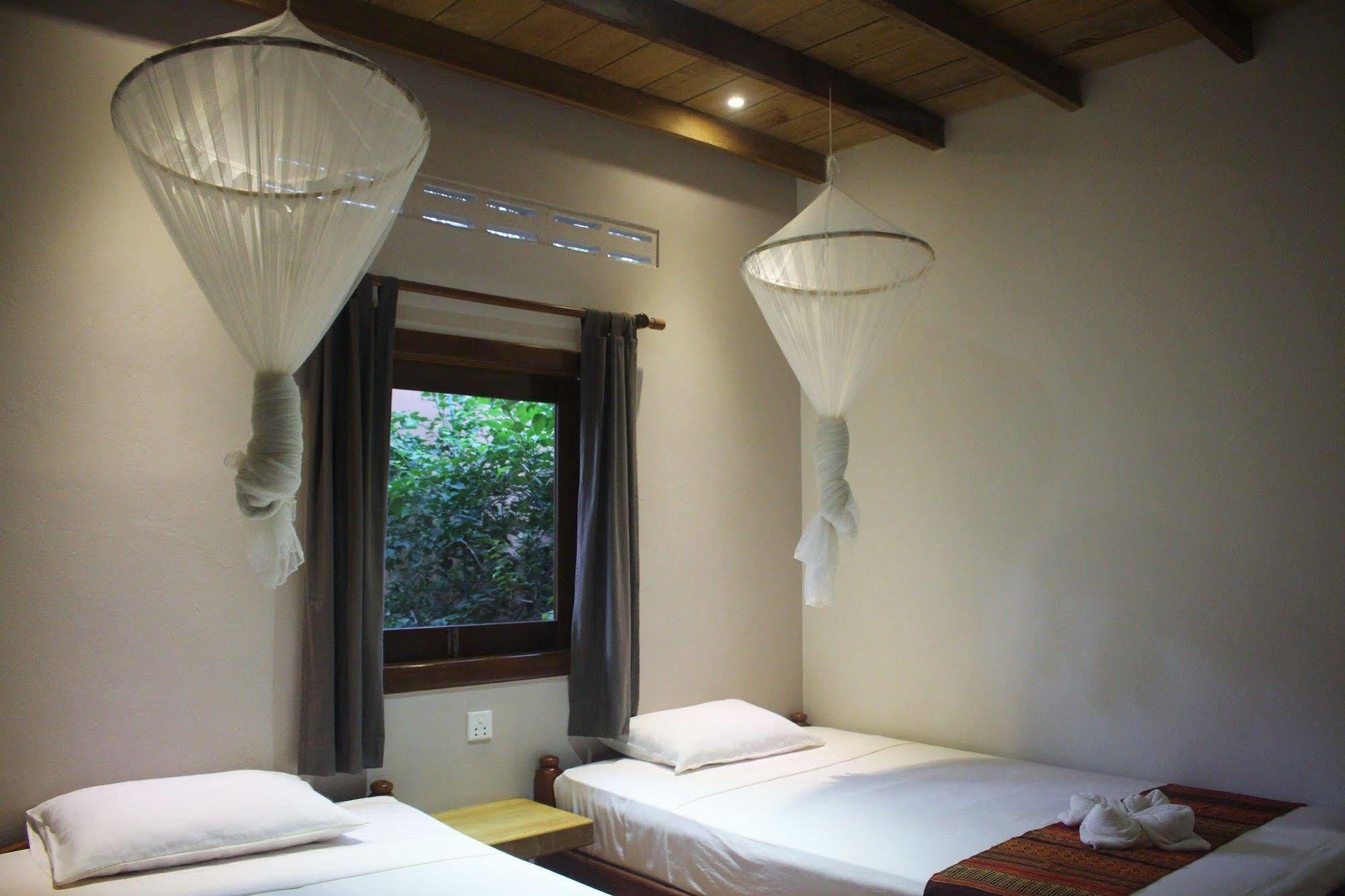 Botanica Guesthouse Kep Extérieur photo