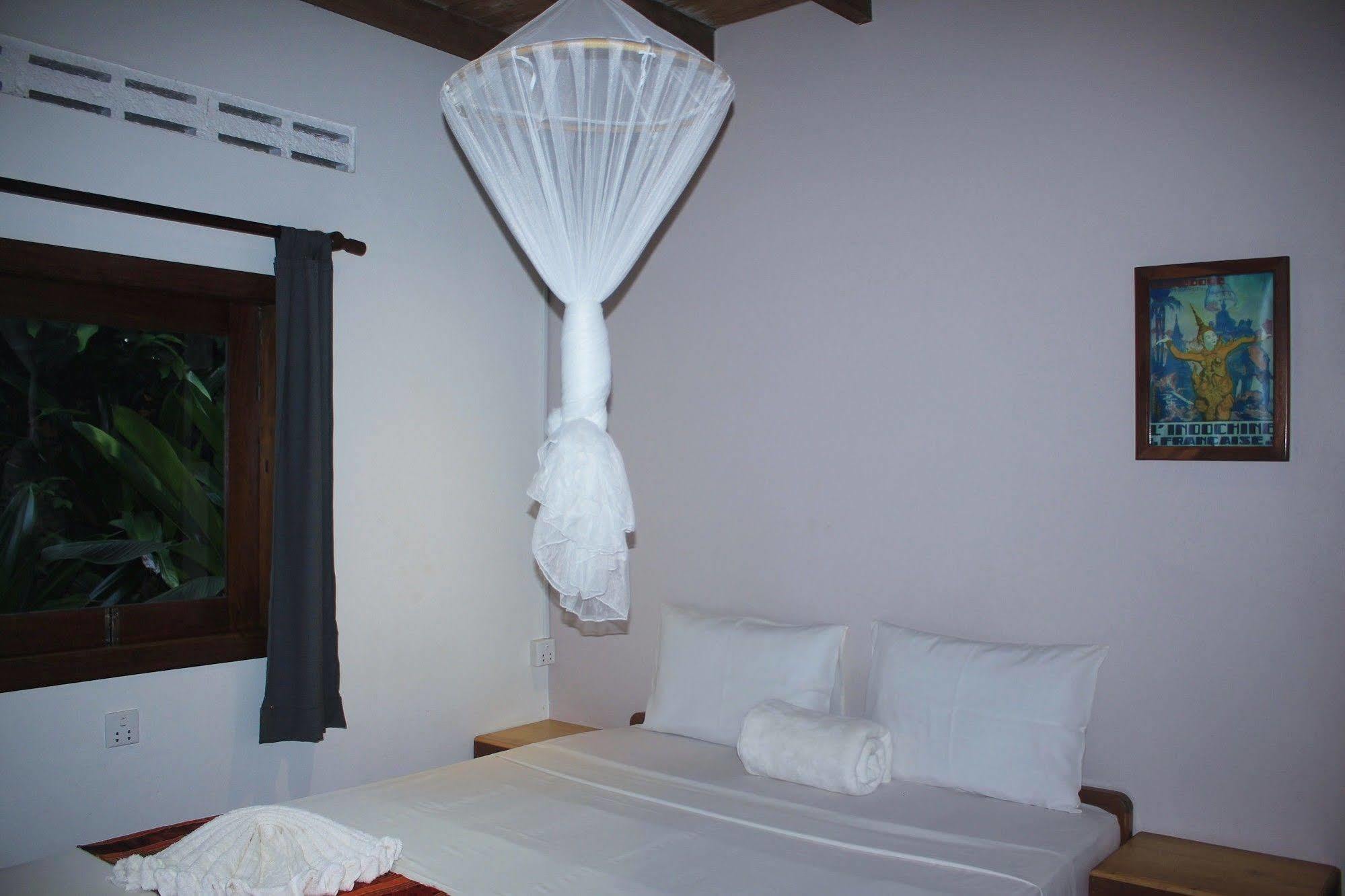 Botanica Guesthouse Kep Extérieur photo