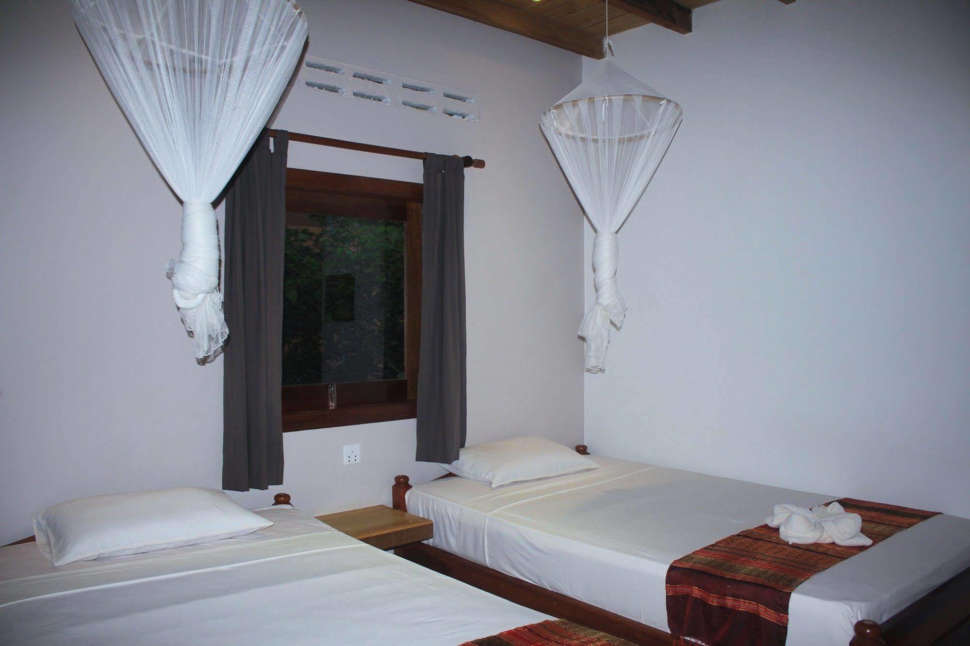 Botanica Guesthouse Kep Extérieur photo